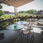 Lina Bed & Breakfast