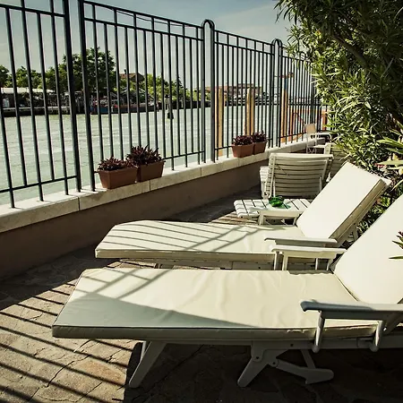 Bed & Breakfast Lina